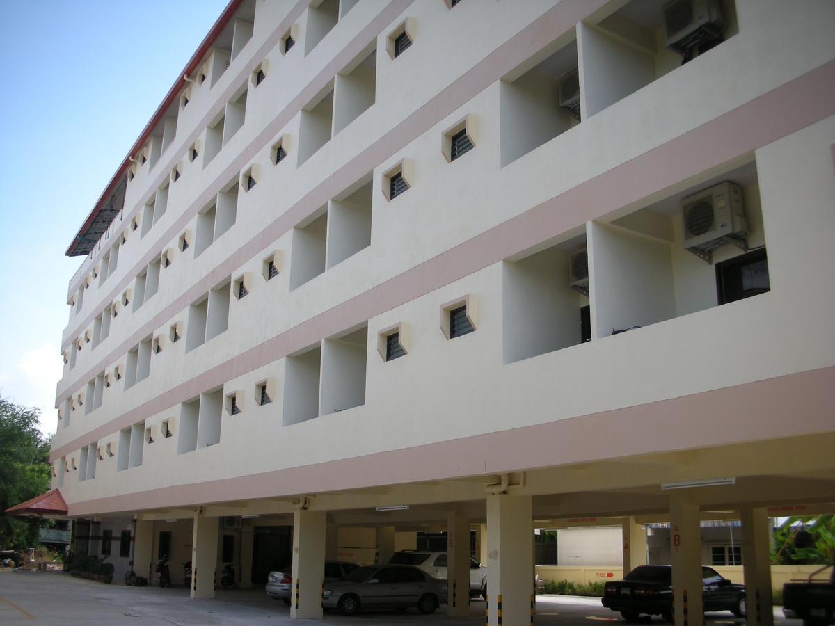 Veerasuda Condotel Ratchaburi Dış mekan fotoğraf